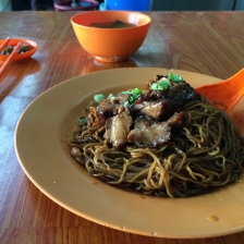 【金鱼村】叉烧云吞面 + Kopi (3)