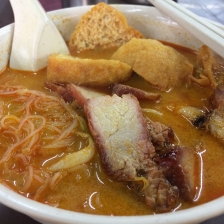 【新街场路】叉烧云吞咖喱米粉 (2)